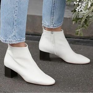 The Day Boot by Everlane in bone, size 10.5 with box